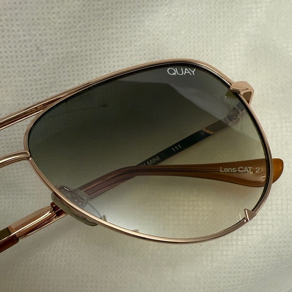Quay Australia x Desi Perkins Sunglasses - Picture 3 of 5